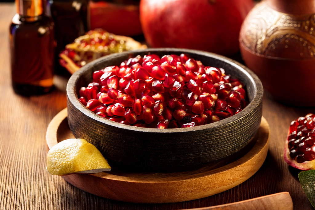 pomegranate-traditonal-medicine